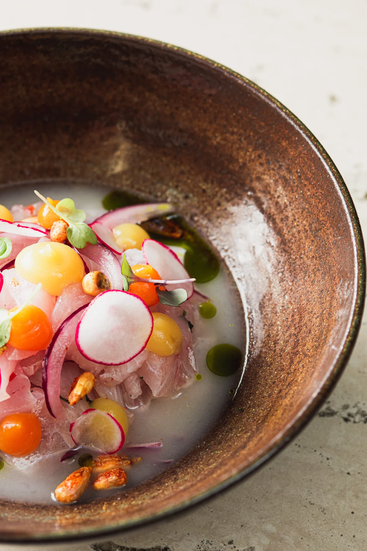 Ceviche peruano com leite de tigre